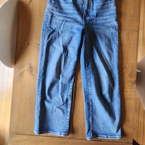 Madewell Slim Wide Leg Cropped Jeans (Reggie Wash) - Picture 4 of 14